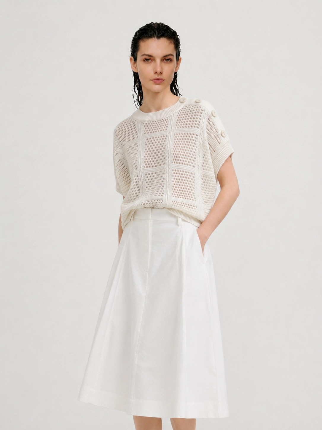 round-neck sleeveless knitted top